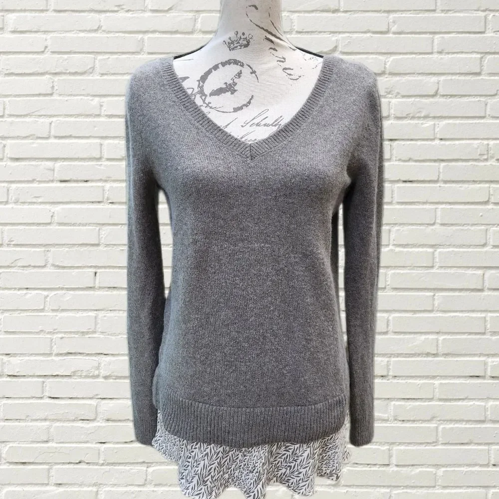 LOFT V-neck layered sweater Extra Small